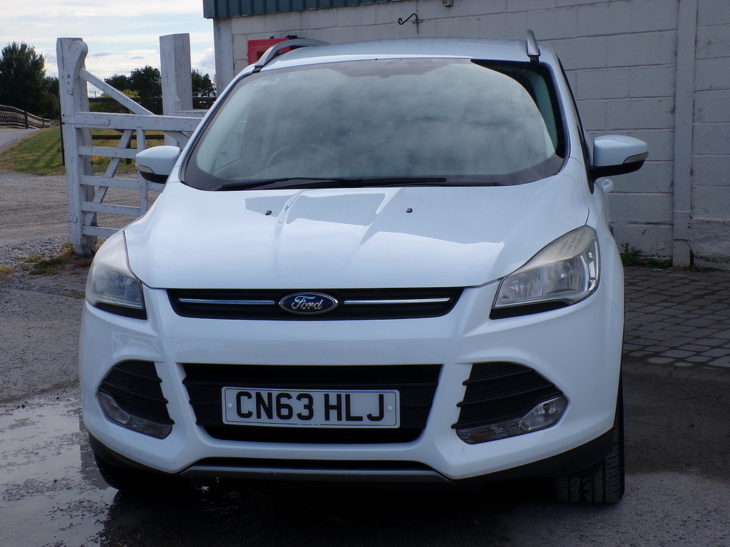 Ford Kuga 2.0 Tdci Titanium Suv Awd Euro 5 Black #3