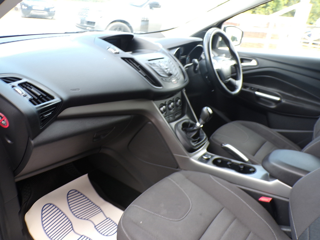 Ford Kuga 2.0 Tdci Titanium Suv Awd Euro 5 Black #15