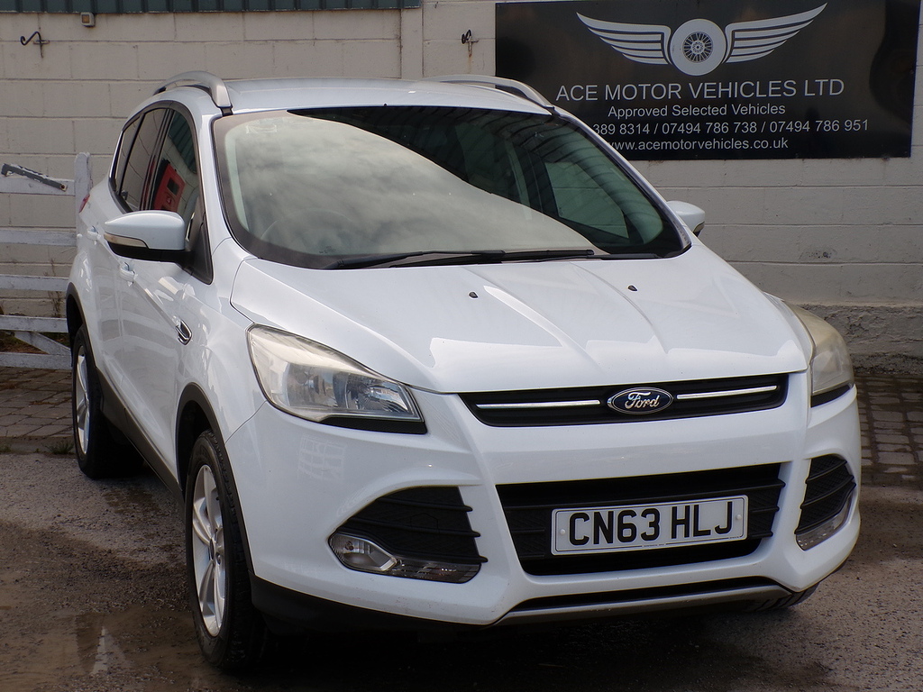 Ford Kuga 2.0 Tdci Titanium Suv Awd Euro 5 Black #2