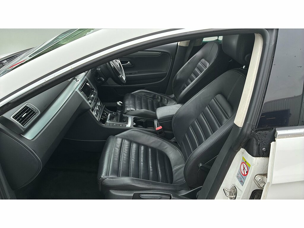 Volkswagen CC Tdi Bluemotion Tech Gt White #6
