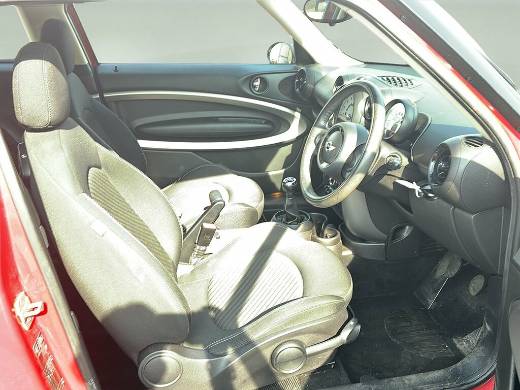 Mini Paceman Cooper Red #4