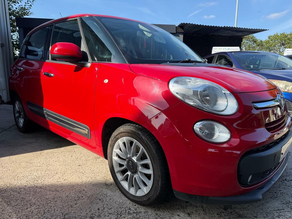 Fiat 500L 1.6 Multijet Lounge Mpv Red #2