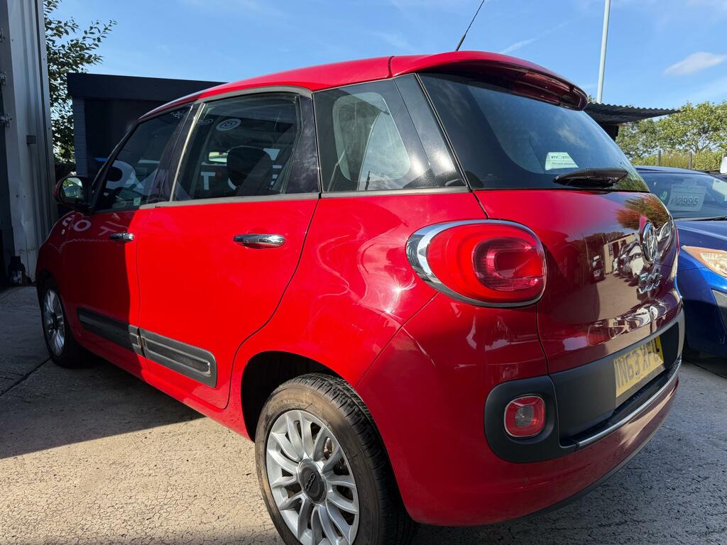 Fiat 500L 1.6 Multijet Lounge Mpv Red #4