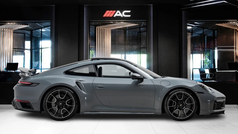 Porsche 911 Carrera 4 Gts Hev S-a 2024 Green #3