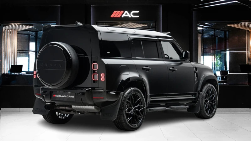Land Rover Defender 110 3.0 D300 Hard Top X-dynamic Hse Grey #4