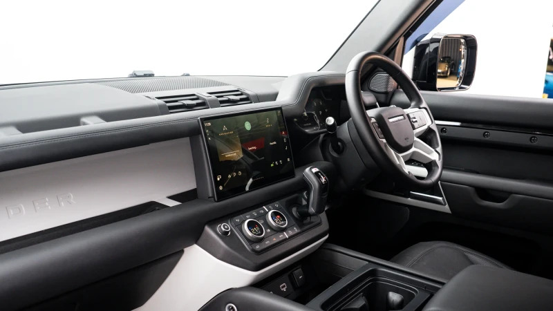 Land Rover Defender 110 3.0 D300 Hard Top X-dynamic Hse Grey #41