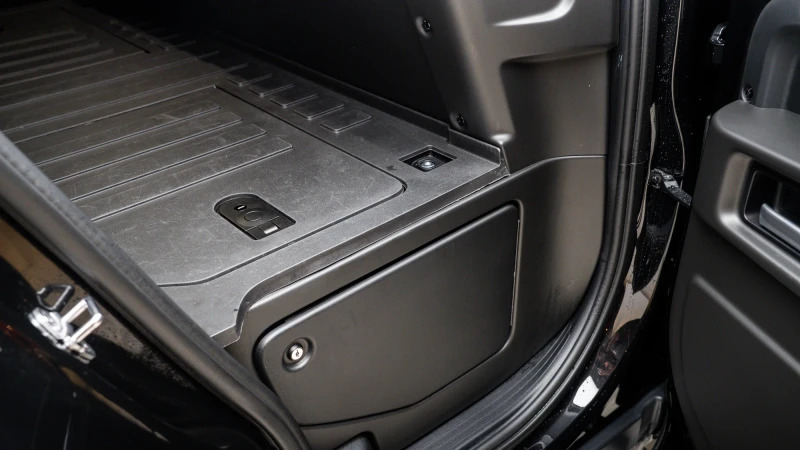 Land Rover Defender 110 3.0 D300 Hard Top X-dynamic Hse Grey #46