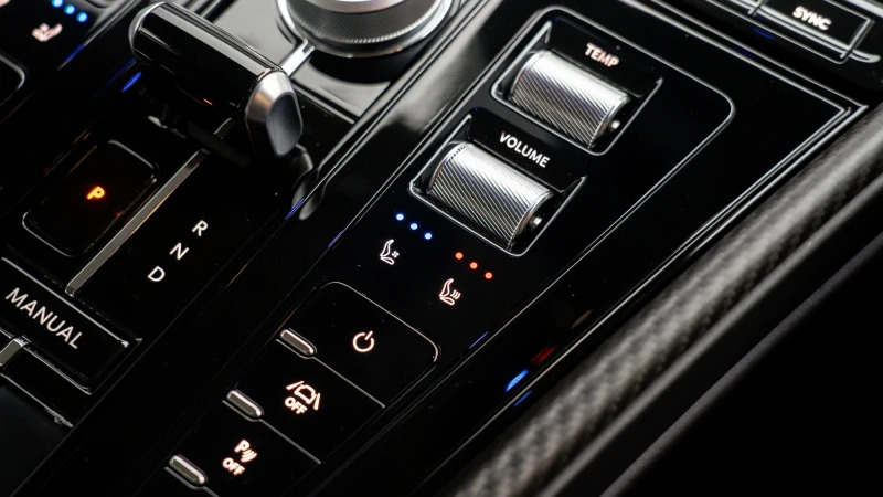 Aston Martin DB12 4.0 V8 Coupe Euro 6 Ss 680 Ps  #51