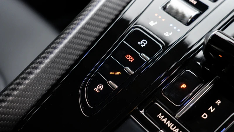 Aston Martin DB12 4.0 V8 Coupe Euro 6 Ss 680 Ps  #52