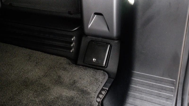 Land Rover Defender 110 3.0 D350 Hard Top X-dynamic Hse 2025 Black #56