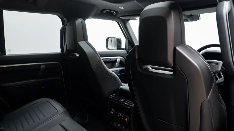 Land Rover Defender 110 3.0 D350 Hard Top X-dynamic Hse 2025 Black #19