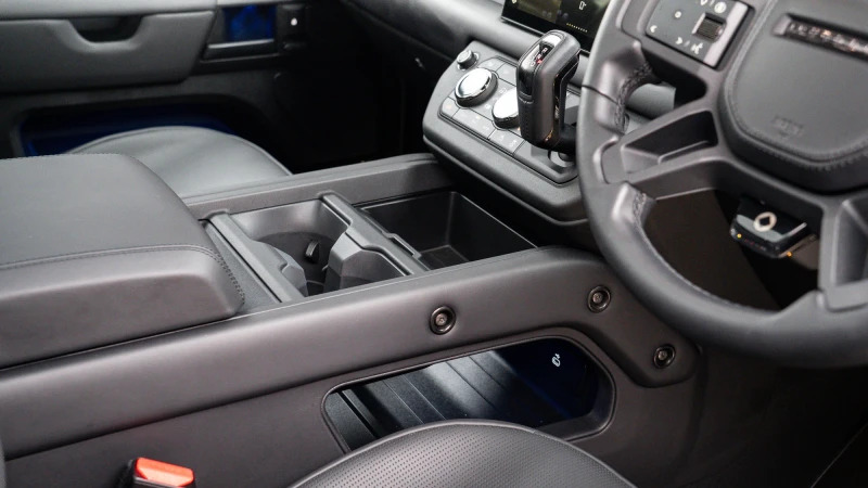 Land Rover Defender 110 3.0 D350 Hard Top X-dynamic Hse 2025 Black #41