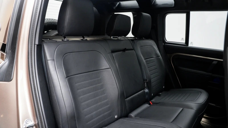 Land Rover Defender 110 3.0 D350 Hard Top X-dynamic Hse 2025 Black #17