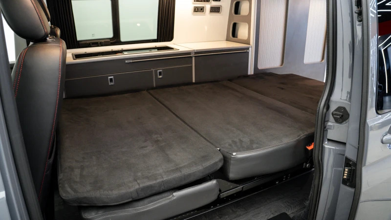 Volkswagen Transporter Sportline 2.0 Bitdi 204Ps Sportline Black Edition Panel Van Grey #6