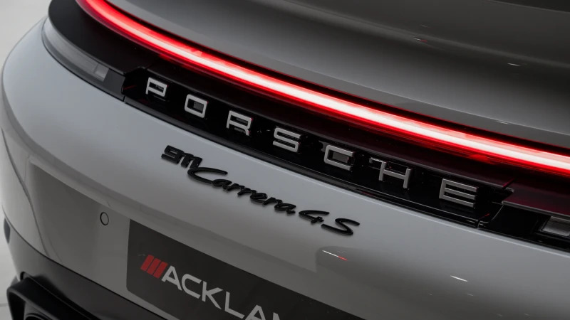 Porsche 911 -Hybrid 992 Carrera 4 Gts Pdk Euro 6 Red #17