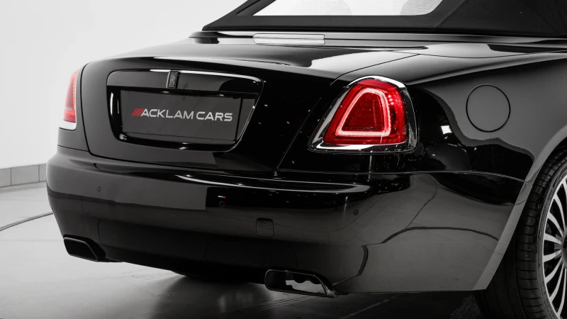 Rolls-Royce Dawn 6.6 V12 Black Badge Euro 6 Black #19