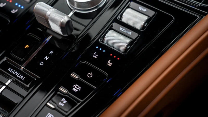 Aston Martin DB12 Volante 4.0 V8 Volante Euro 6 S S Grey #34