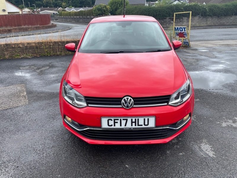 Volkswagen Polo Match Edition Tsi Red #2