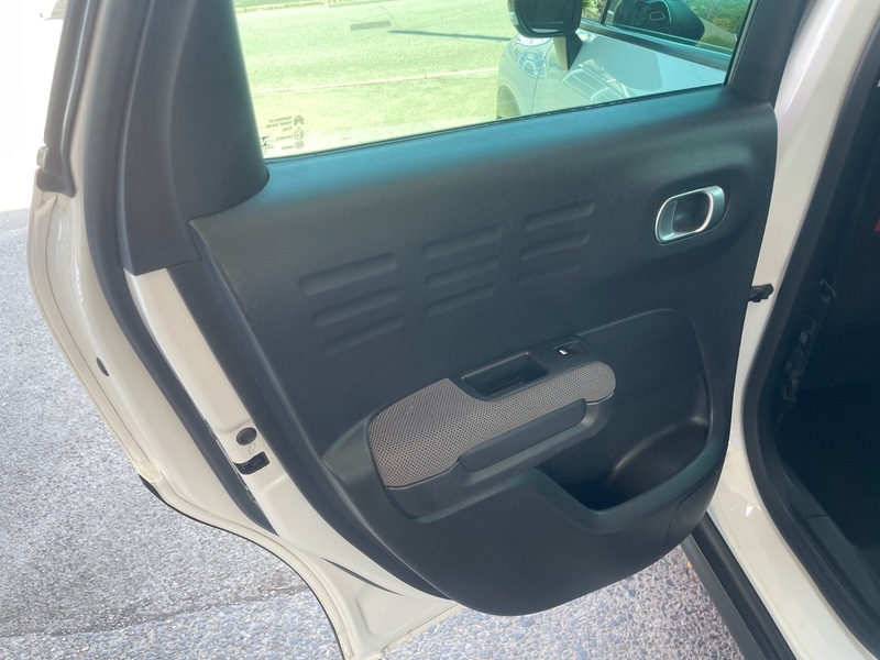 Citroen C3 Aircross 1.2 Puretech Feel Ss 109 Bhp White #11
