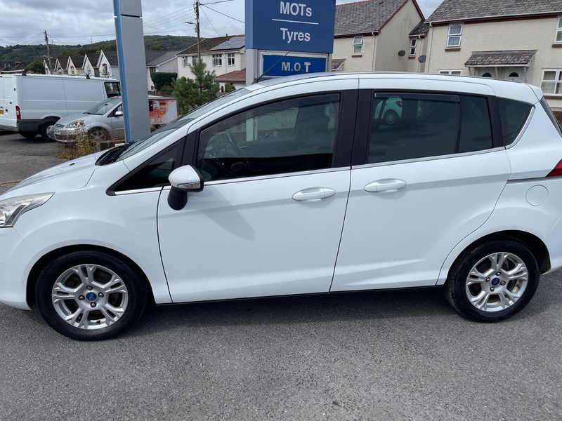 Ford B-Max Zetec White #4