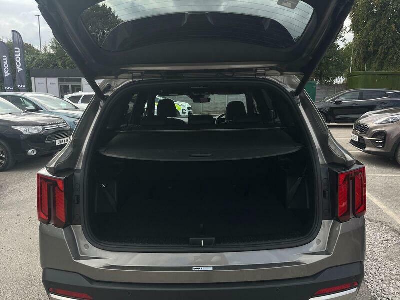 Kia Sorento 1.6 T Gdi 13.8Kwh 4 Suv Plug In Hybrid #37