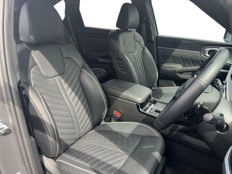 Kia Sorento 1.6 T Gdi 13.8Kwh 4 Suv Plug In Hybrid #9