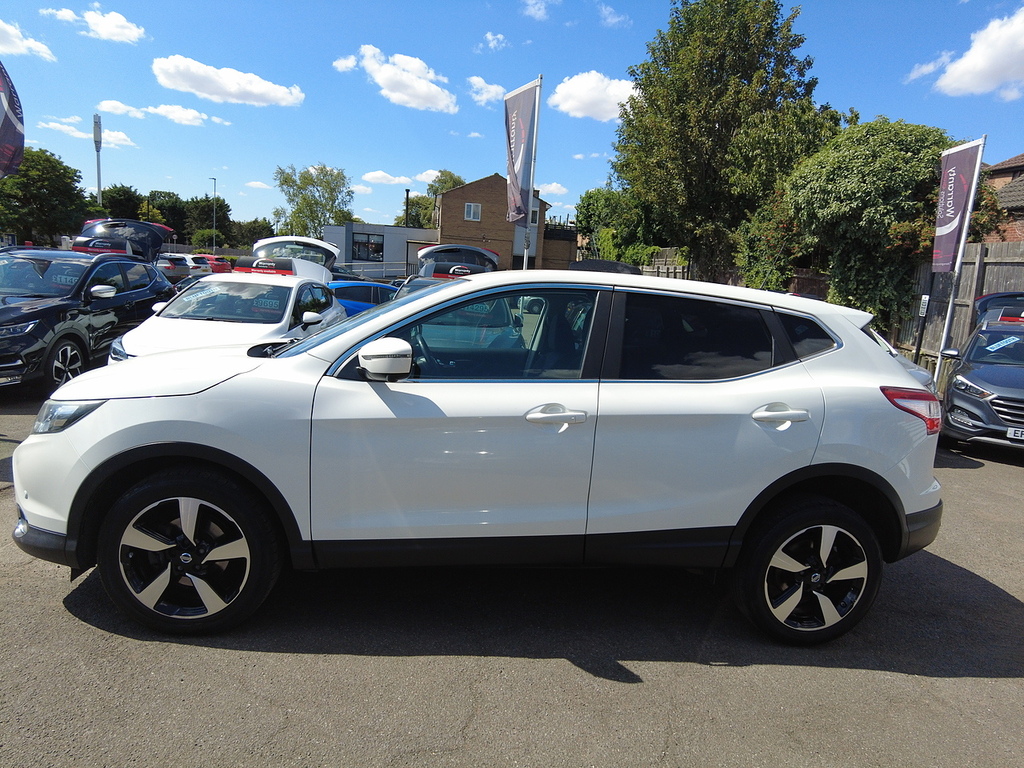 Nissan Qashqai Dig-t N-connecta White #5