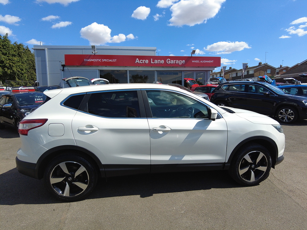 Nissan Qashqai Dig-t N-connecta White