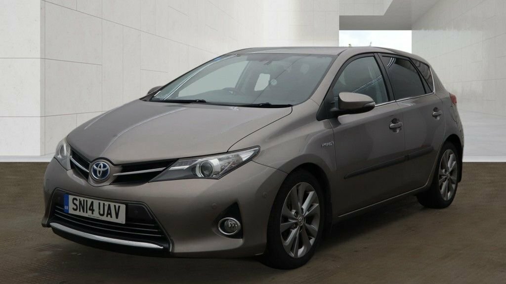 Toyota Auris 1.8L Excel Brown #2