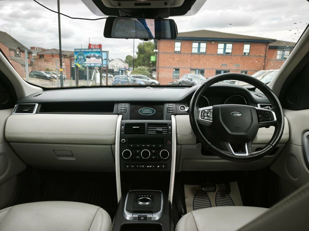 Land Rover Discovery Sport 2L Se Tech Red #3