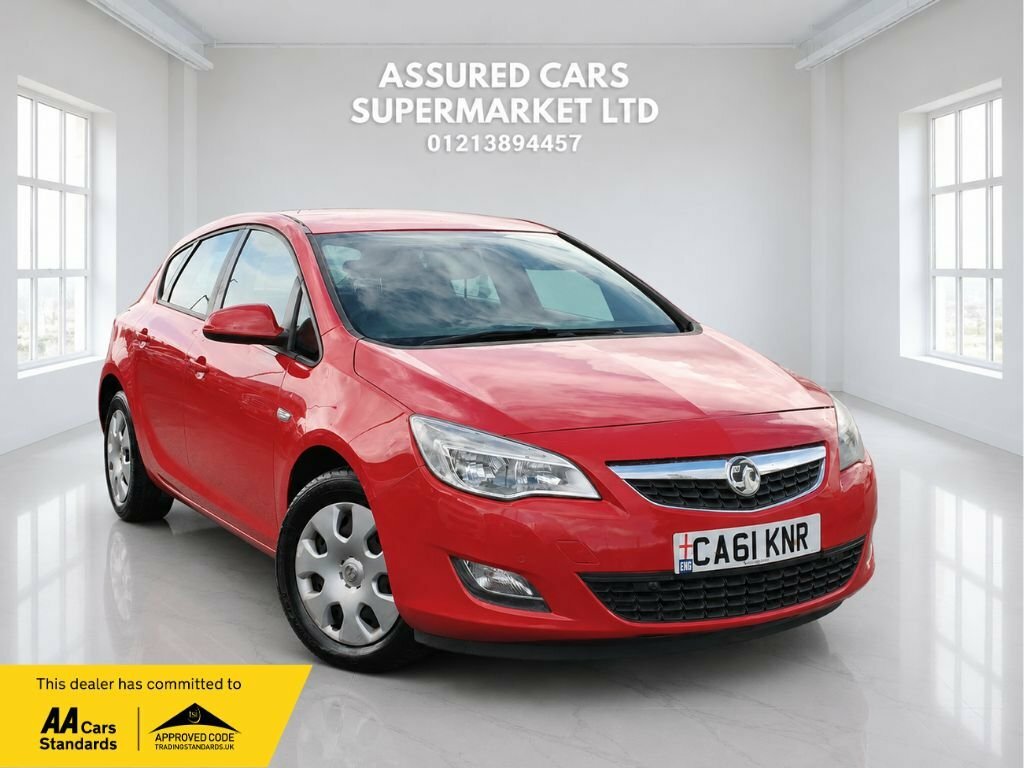 Vauxhall Astra 1.6L Exclusiv CA61KNR Red