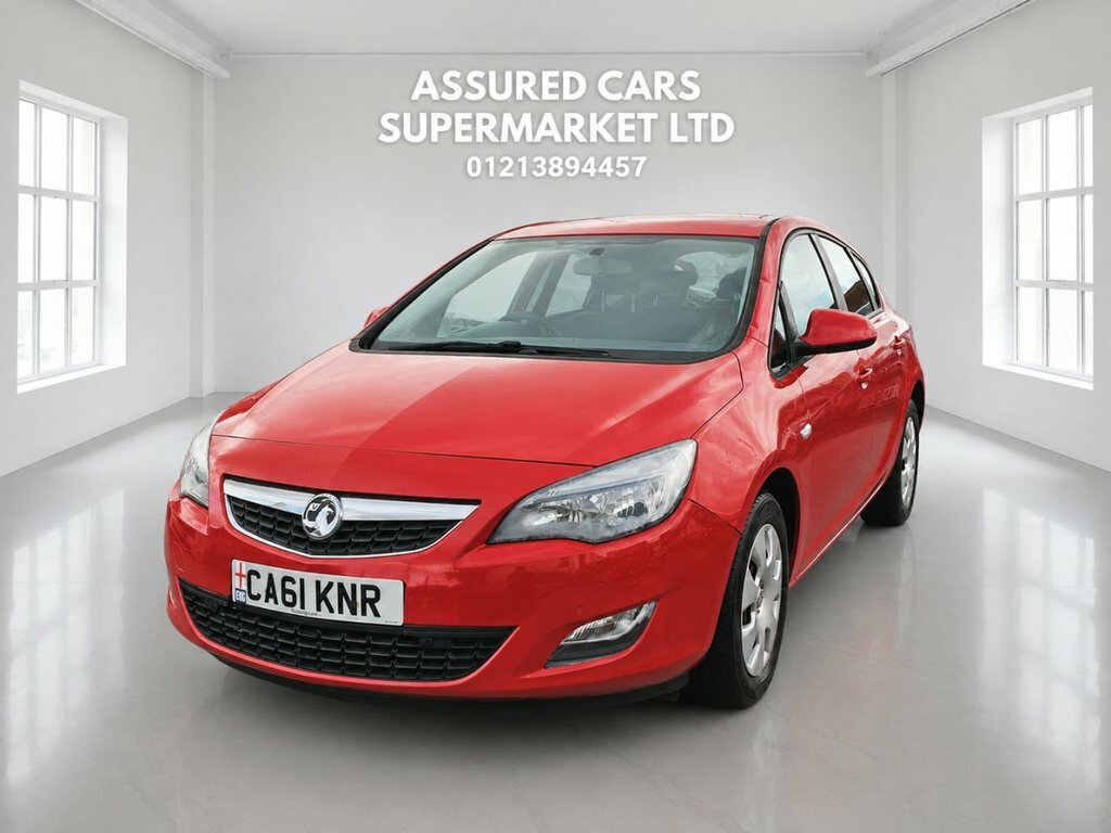 Vauxhall Astra 1.6L Exclusiv CA61KNR Red #5