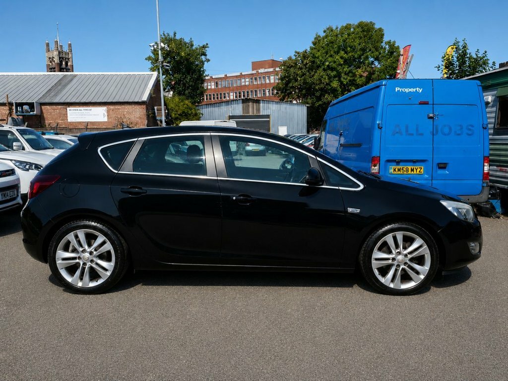 Vauxhall Astra 2L Sri BF11YWJ Black #5
