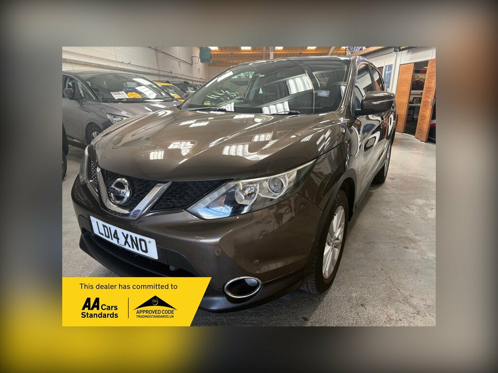 Nissan Qashqai 1.2 Dig-t Acenta Premium Suv 2Wd Beige