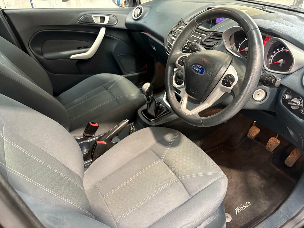 Ford Fiesta 1.2L Zetec 81 Bhp White #16