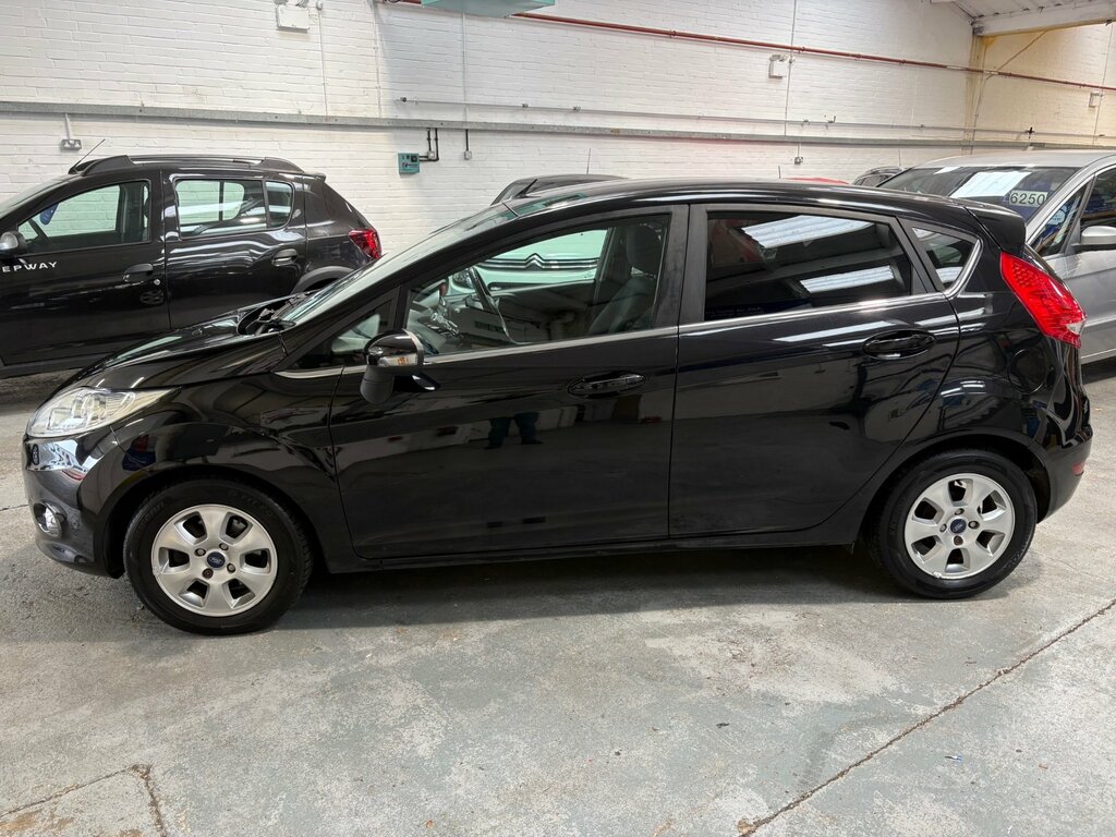 Ford Fiesta 1.2L Zetec 81 Bhp White #2