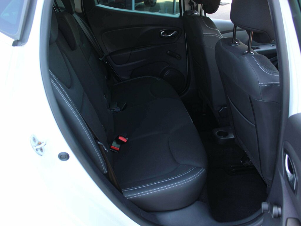 Renault Clio 0.9 Tce Iconic Hatchback Euro 6 HF19TMZ White #4