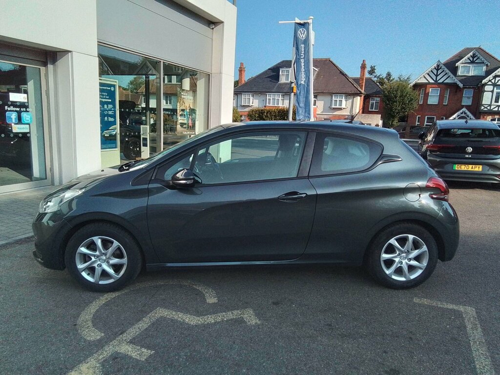 Peugeot 208 1.2 Puretech Active Hatchback Eu Grey