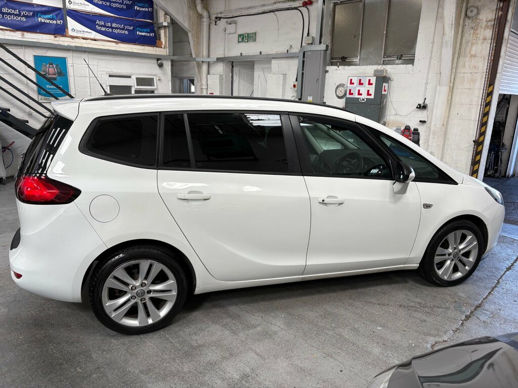 Vauxhall Zafira Tourer 2.0 Cdti Exclusiv Mpv Euro 5 13 White #6