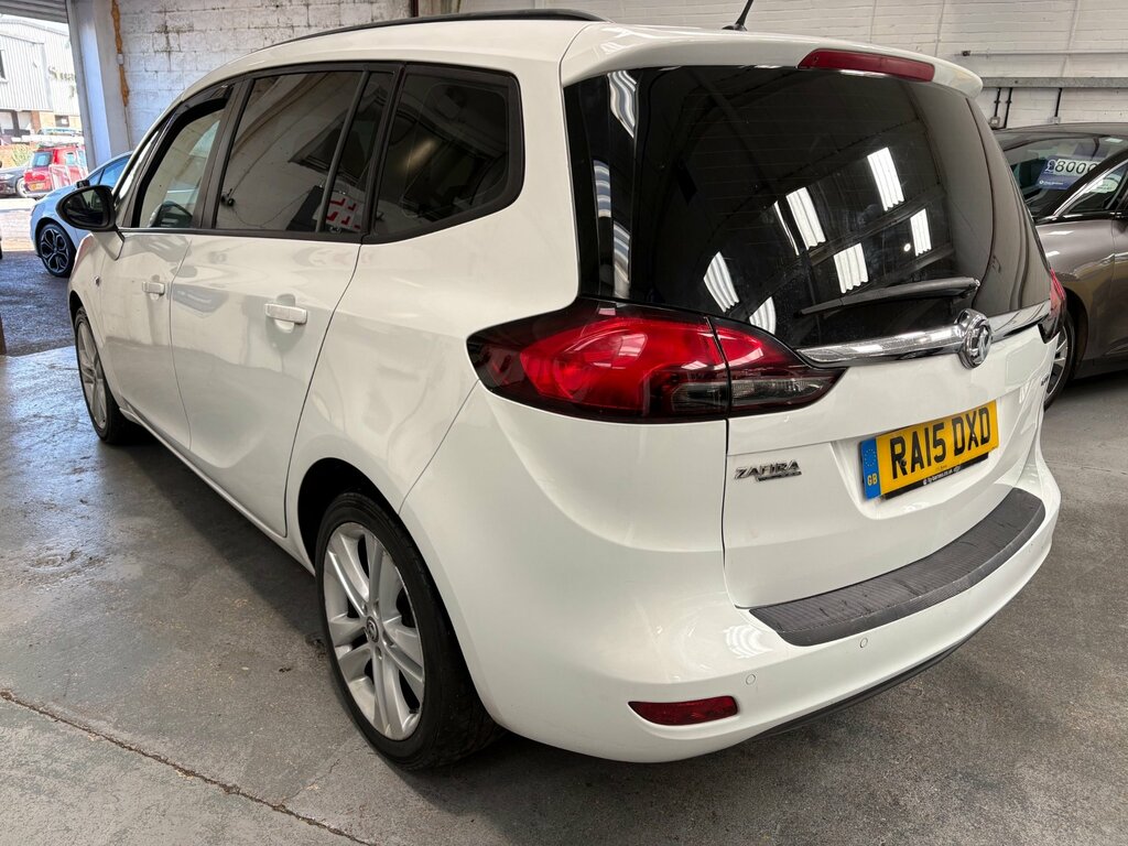 Vauxhall Zafira Tourer 2.0 Cdti Exclusiv Mpv Euro 5 13 White #3