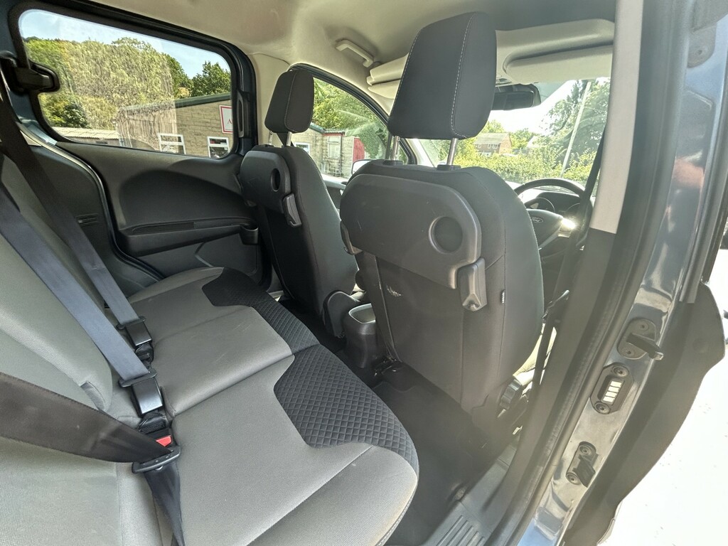 Ford Tourneo Courier Wheelchair Accessible Vehicle Wav  #7