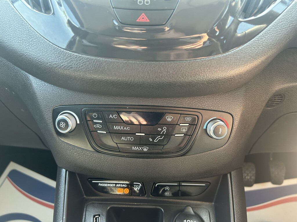 Ford Tourneo Courier Wheelchair Accessible Vehicle Wav  #19