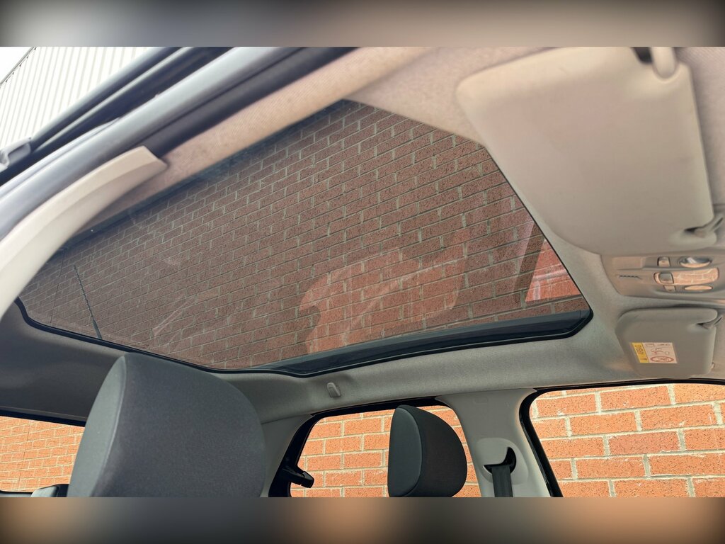 Citroen C4 Cactus 1.2 Puretech Flair Edition Euro 6 Black #4