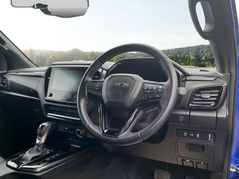 Isuzu D-Max 1.9 Td V-cross Commercial Pickup 4 Black #10