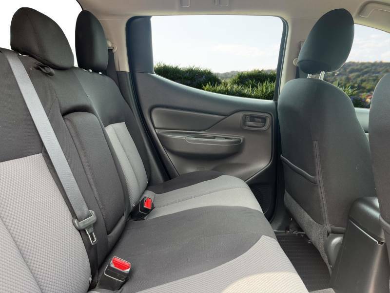 Mitsubishi L200 2.4 Di-d Dc Warrior 4Wd Euro 6 #9