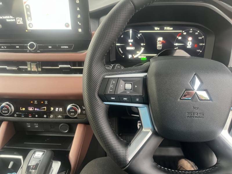 Mitsubishi Outlander 2.4H Twinmotor 13.8Kwh Design Cvt 4Wd Euro 6 Ss Red #18