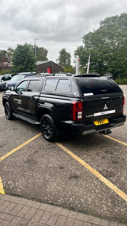 Mitsubishi L200 2.4 Bi-turbo Barbarian 4Wd Euro 6 Ss - Black #4