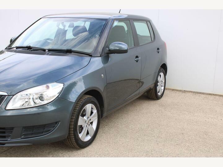 Skoda Fabia 1.2 Tsi Se Dsg Euro 5 Grey #4