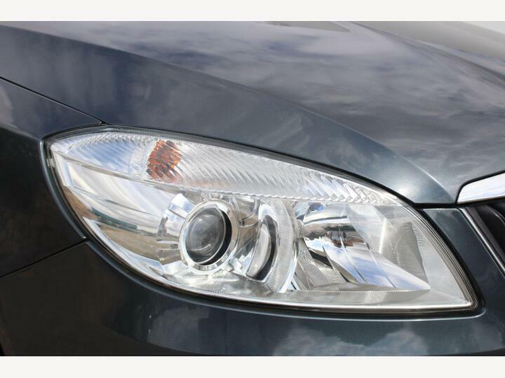 Skoda Fabia 1.4 Tsi Vrs S2000 Dsg Euro 5 Grey #9