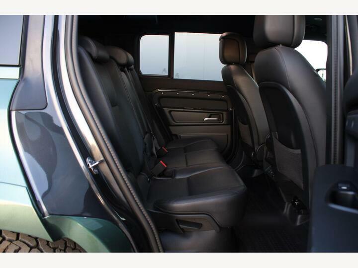 Land Rover Defender 110 2.0 P300e S 110 Estate Green #28